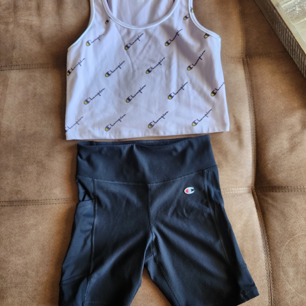 Outfit - Picture 3 of 3